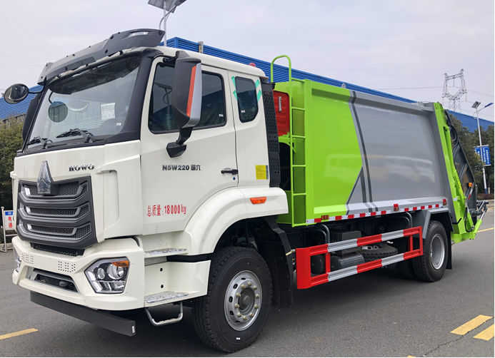 重汽豪沃14方压缩垃圾车